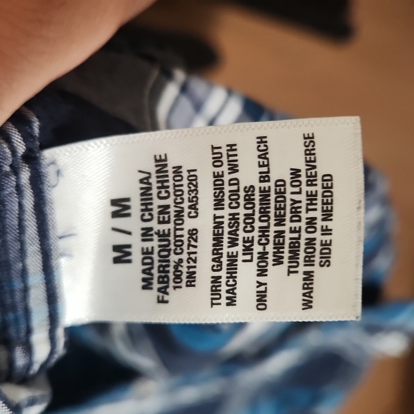 Aeropostale Button Down Size Men's Medium - Picture 5 of 5